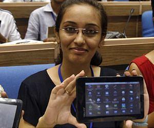 Social media's impact on kids merits big debate: US expert