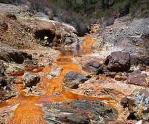 Acid mine drainage reduces radioactivity in fracking waste