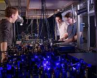 Tweezer clock may help tell time more precisely