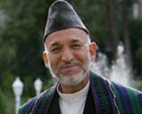 Displaying rift, NATO leader turns tables on Afghan government