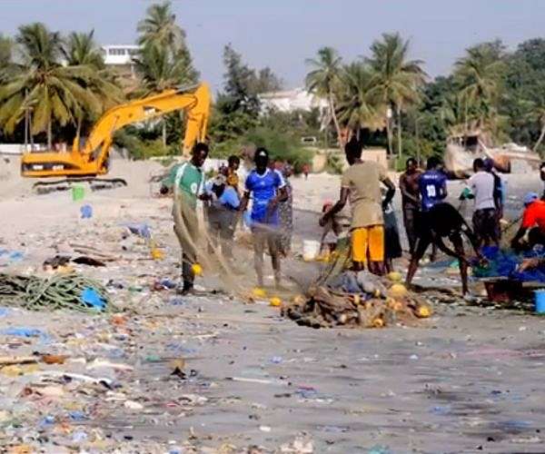 Senegal government halts Dakar coastal construction for two months