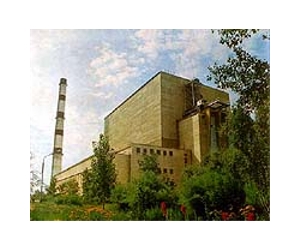 France, Kazakhstan sign deal on nuclear fuel plant