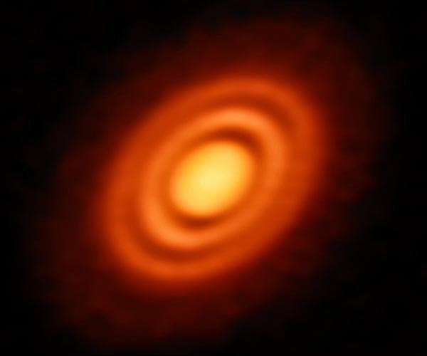 Planet-forming disks evolve in surprisingly similar ways