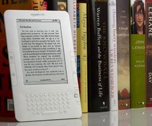 Amazon, Macmillan in public tussle over e-book prices