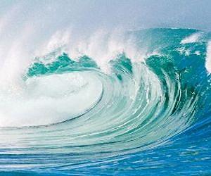 URI oceanography student uses crashing waves on shorelines to study Earth's interior