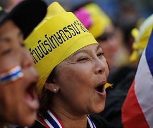 Thai amnesty protesters remain in the streets