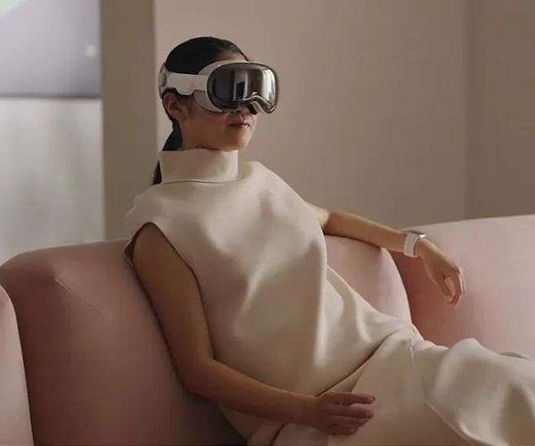 Meta's Zuckerberg shakes off Apple Vision Pro: report
