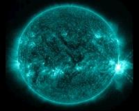 NASA detects solar flare pulses at Sun and Earth