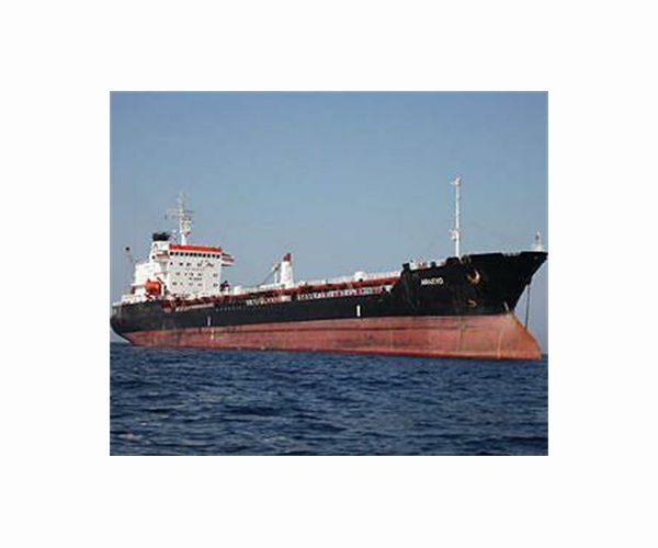 Tanker collision spilt 400 tonnes of oil off China coast: authorities