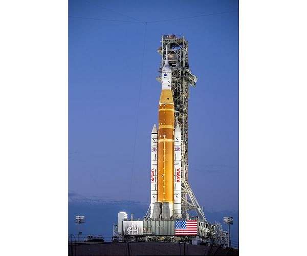 NASA delays Moon mission over frigid weather
