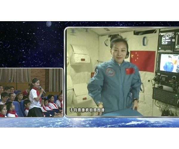 Chinese astronauts to give space lecture on Dec. 9