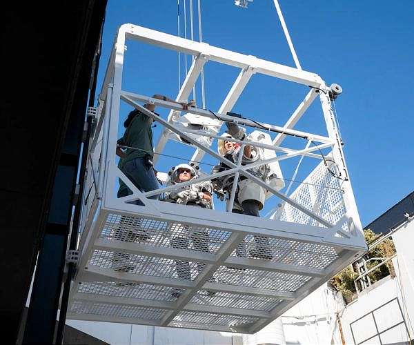 NASA astronauts test SpaceX's new elevator for upcoming Artemis Lunar landings