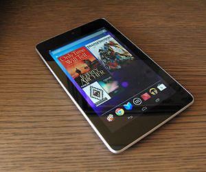 PCs out as Senegal opens world's first tablet cafe