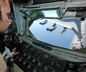 Youngest Boeing B-52 Stratofortress Achieves 50 Years of Service