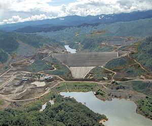 In Borneo jungle, natives stand up against Malaysian dams
