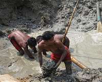 Bangladesh faces further flood crisis in monsoon-hit South Asia