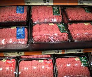 Carrefour forced to shut China outlet over expired meats