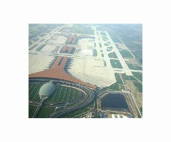 China to allow some international flights into Beijing
