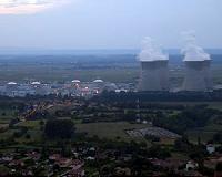 Greenpeace activists 'crash' drone into French nuclear plant