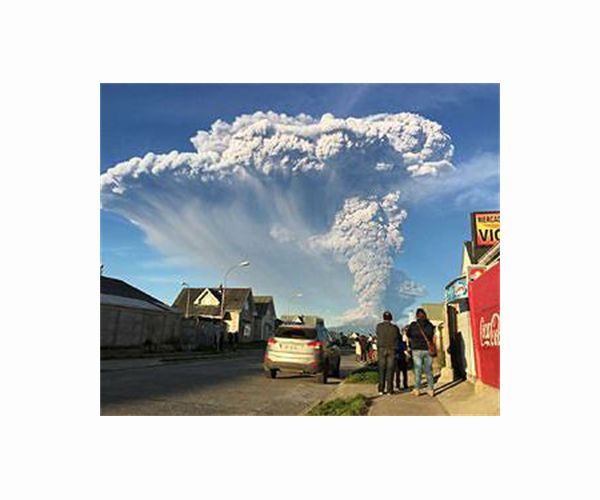 Saint Vincent covered in thick ash following volcanic eruption