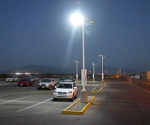 Investors turn to car parks as H.K. property cools