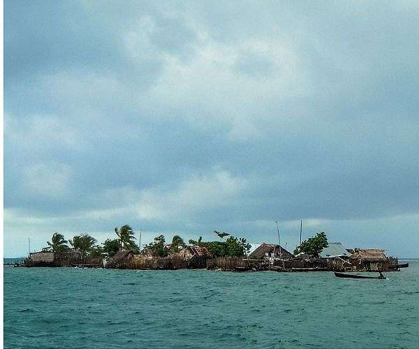 'Life goes on' - Panama islanders relocated as sea level rises
