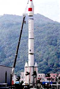 China Eyes Manned Space Flight While Expanding international Launch Services