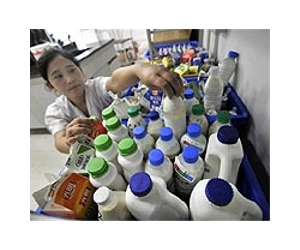 China calls for new checks amid milk scare