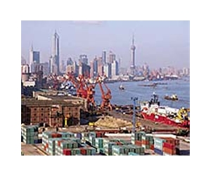 China says exports, imports slow in July