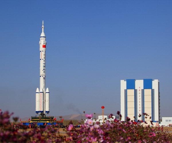 Shenzhou XIX crew to launch as Shenzhou XVIII returns