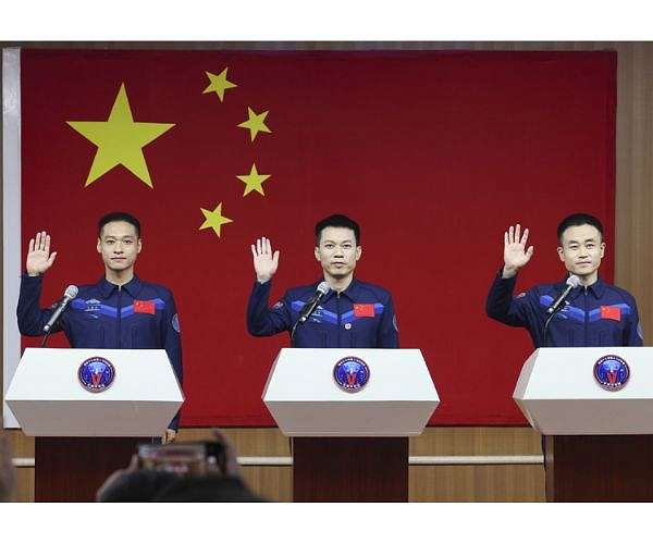 China to send youngest-ever crew to space station