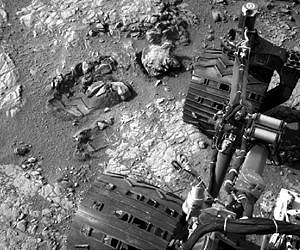 Curiosity Resumes Science Investigations
