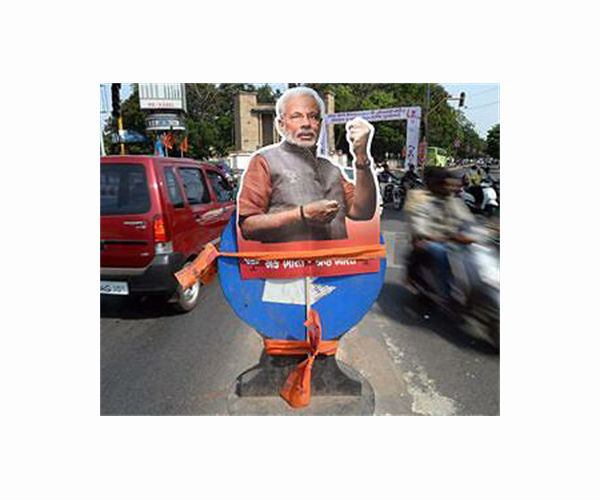 India's Modi in talks with allies after close election win