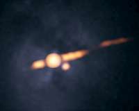 VLA reveals new object near supermassive black hole in famous galaxy