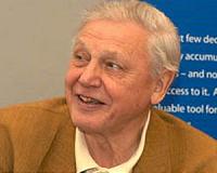 David Attenborough calls for peepholes in zoos