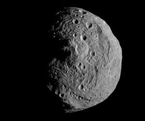 Asteroid collision that spawned Vesta's asteroid family occurred more recently than thought