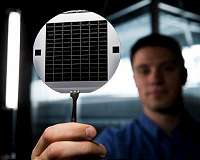 Researchers make flexible glass for tiny medical devices