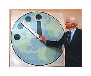 Scientists praise Obama as Doomsday clock reset