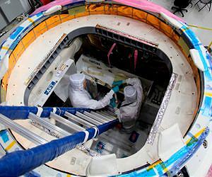 Dragon Expected to Set Historic Course