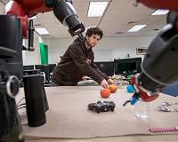 Robot uses social feedback to fetch objects intelligently