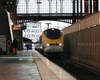 Bafflement as London train delay blamed on 'strong sunlight'