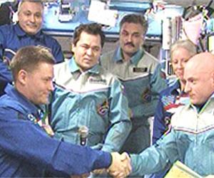 Exp 25 Crew Prepares For Departure