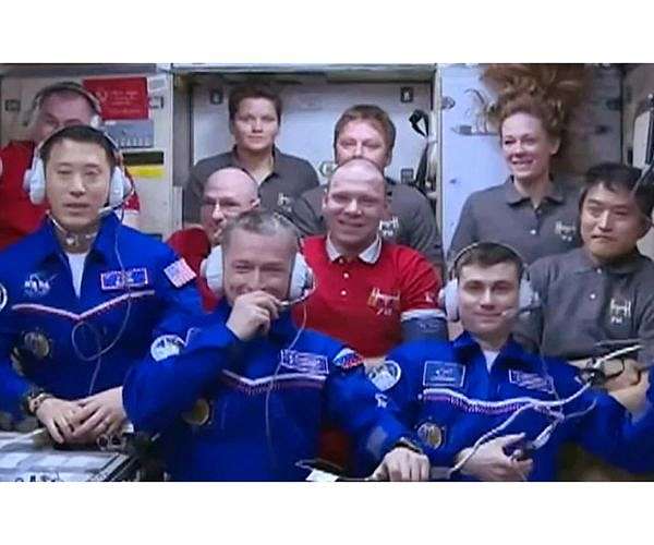 Crew examines spaceflight-related eye changes as three astronauts prepare to return home