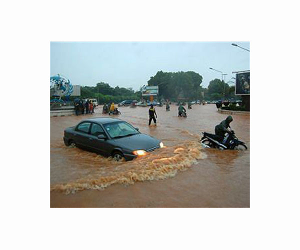 Angola flood death toll rises to 24