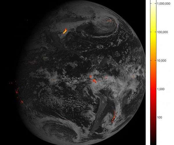 Lightning strikes link weather on Earth and weather in space