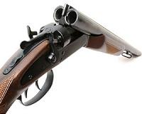 US judge orders reopening of Massachusetts gun stores