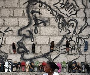 Haiti death toll tops 200,000 as aid anger mounts