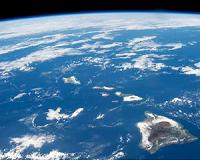 Hurricane Lane pummels Hawaii with torrential rain