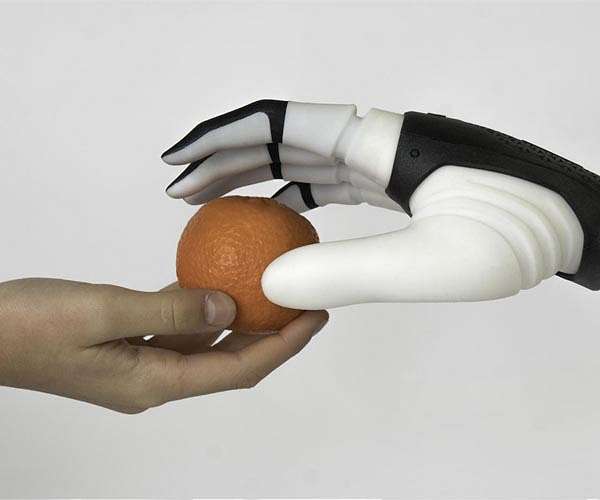 Robotic hand can rotate objects without sight using touch sensors, research shows