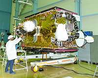 Indian scientists lose contact with satellite